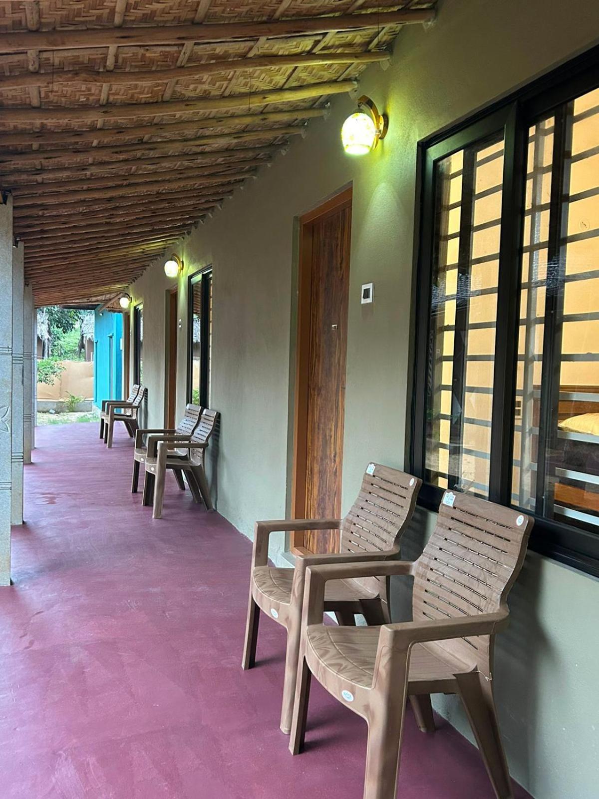 Hampi Village Resort & Tutti Cafe Εξωτερικό φωτογραφία