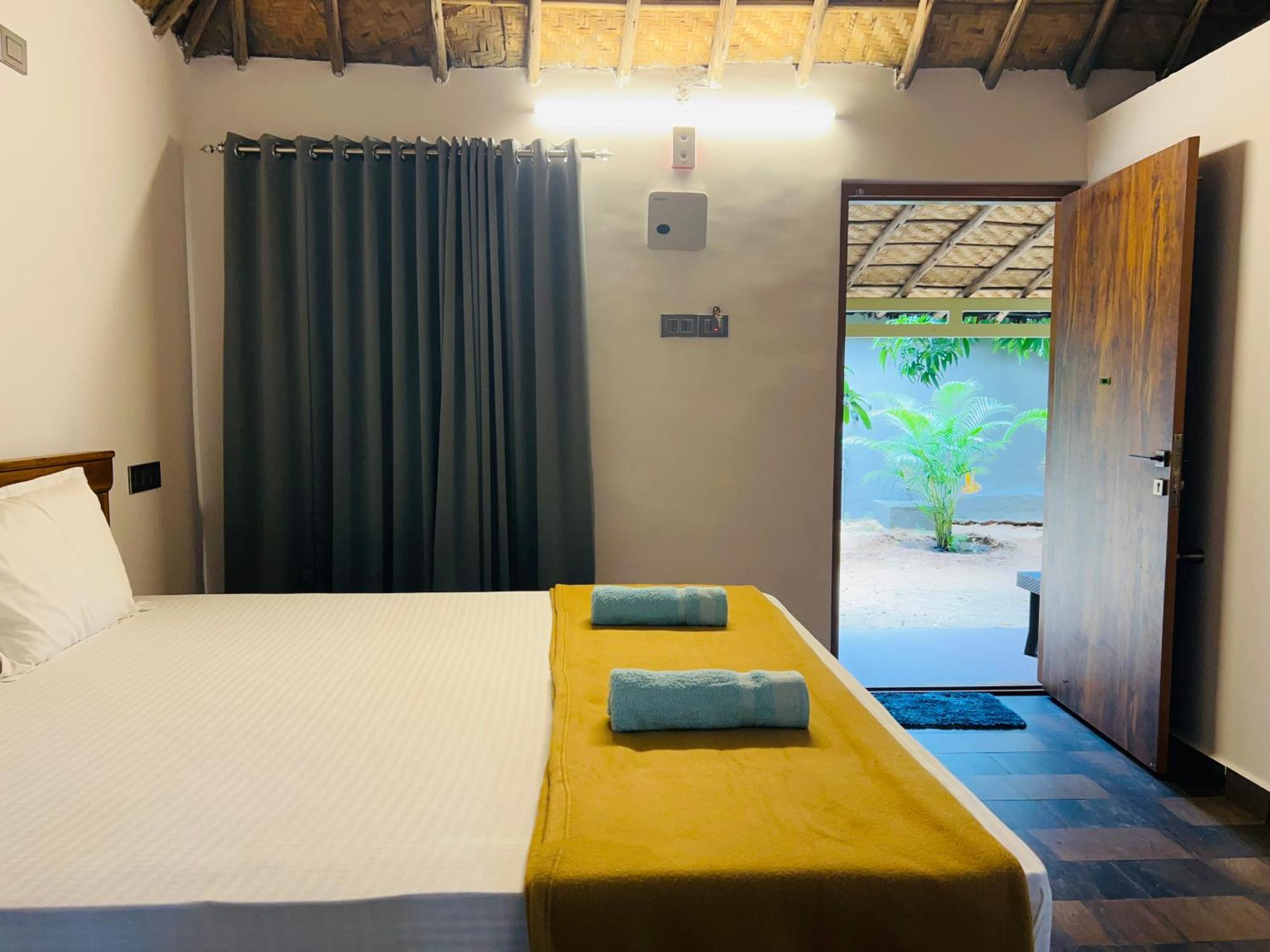 Hampi Village Resort & Tutti Cafe Εξωτερικό φωτογραφία