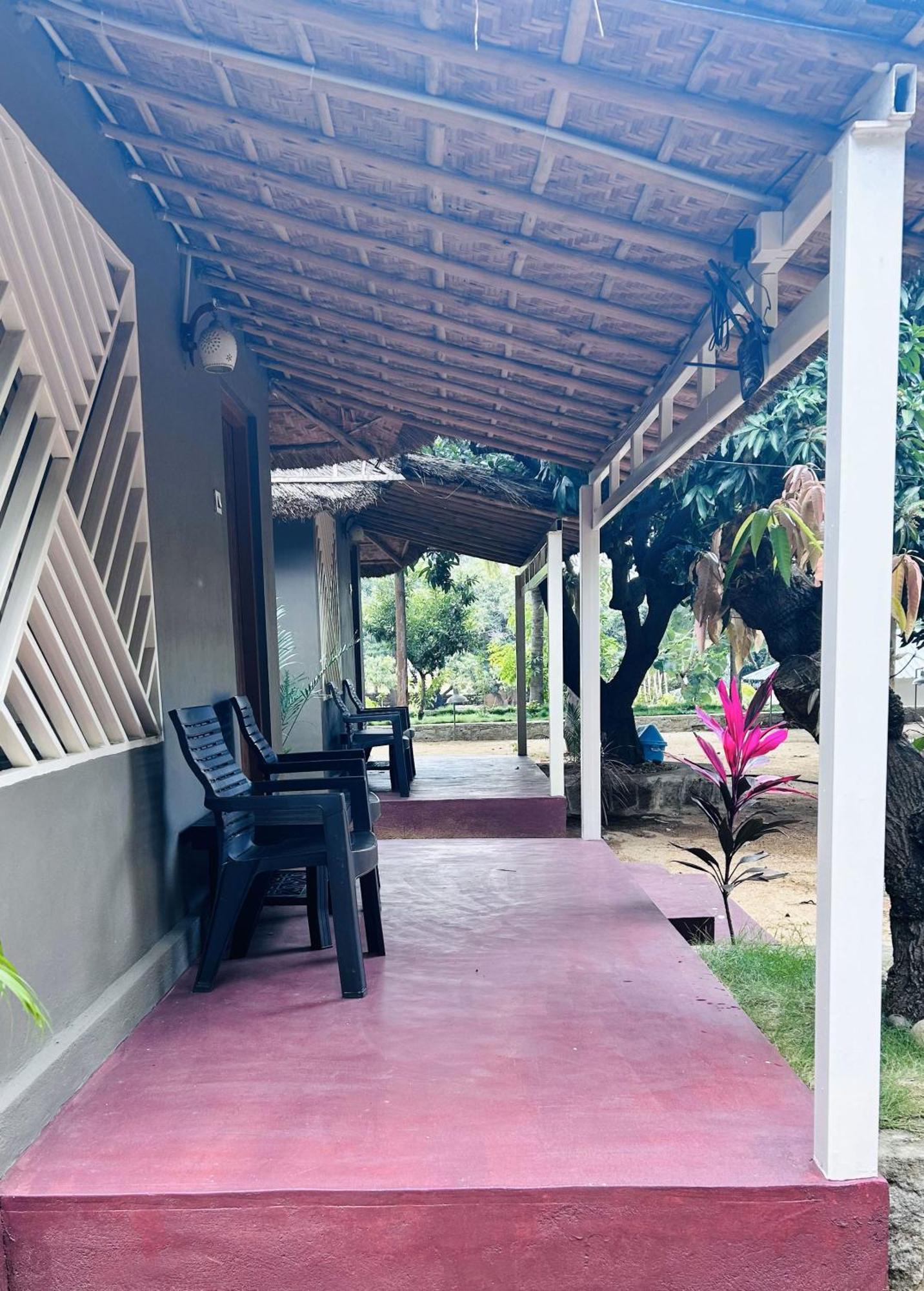 Hampi Village Resort & Tutti Cafe Εξωτερικό φωτογραφία