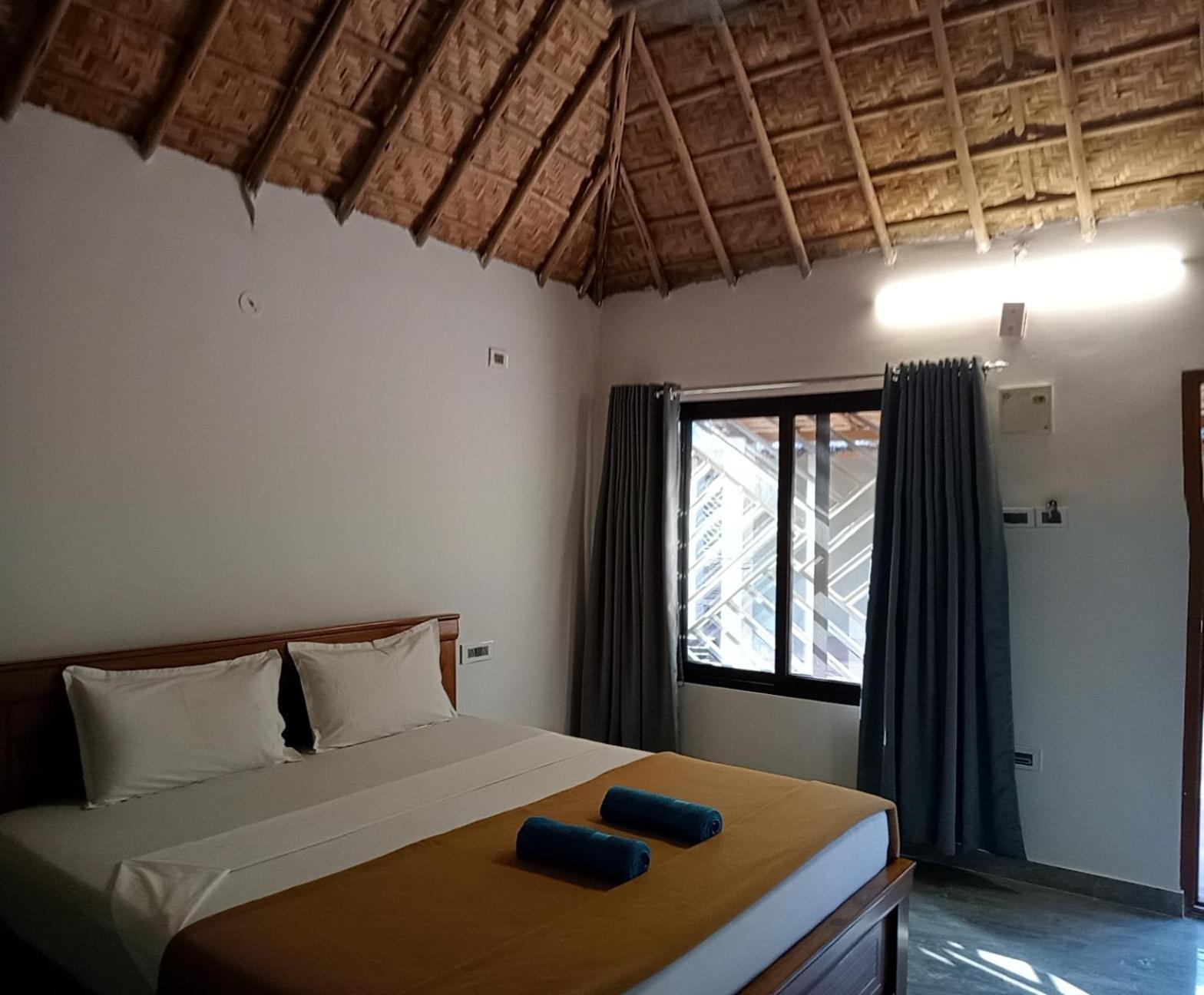 Hampi Village Resort & Tutti Cafe Εξωτερικό φωτογραφία